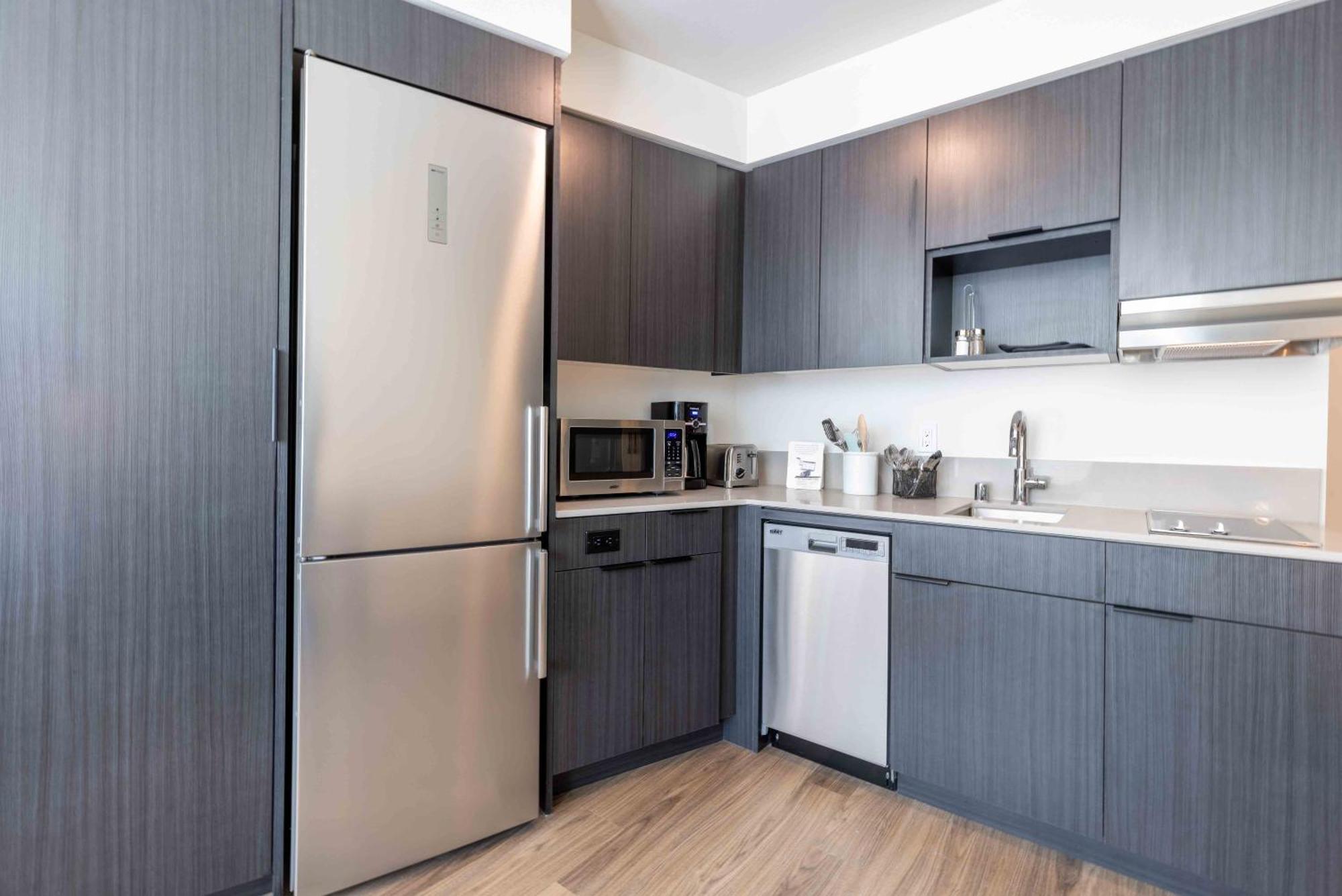 Marina Square Suites بريميرتون المظهر الخارجي الصورة